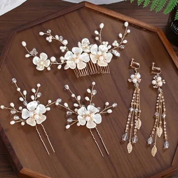 Accessories | Crystals Bridal Hair Combo | Poshmark display picture 3